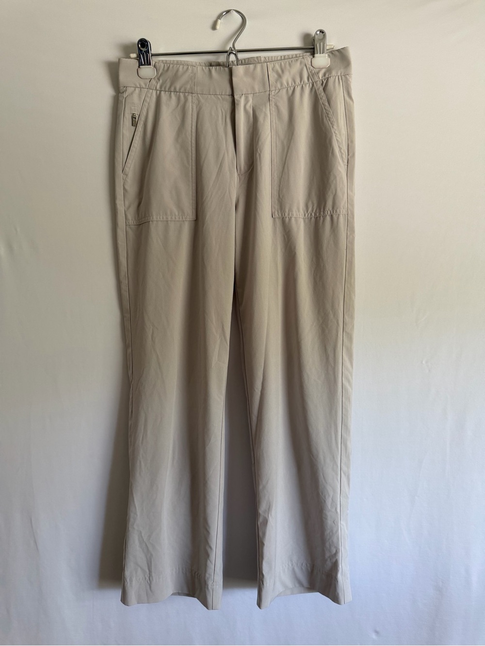 Athleta Tribeca Utility Crop Pants Size 4 Birch Grey Stretch Travel Hiking